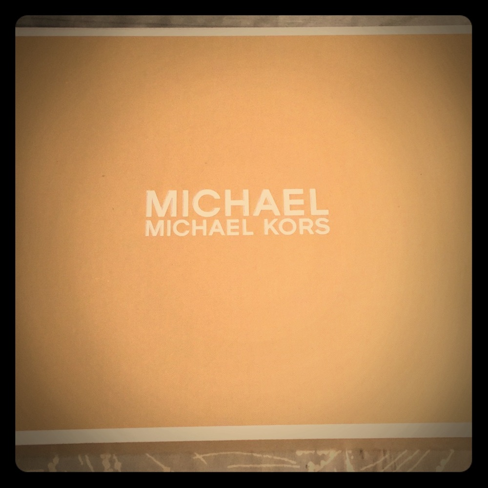 Black leather Michael kors